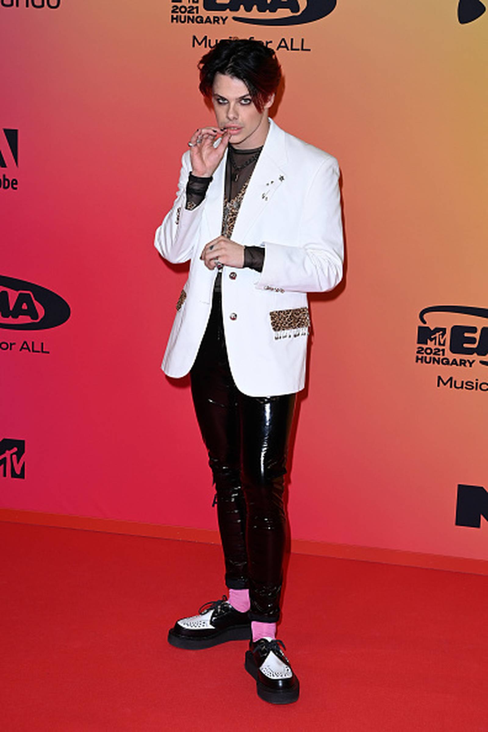 Photos MTV Europe Music Awards 2021 red carpet WMMO
