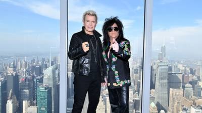 Billy Idol & Steve Stevens Celebrate 40 Years of Rebel Yell & Play Live At Empire State Building
