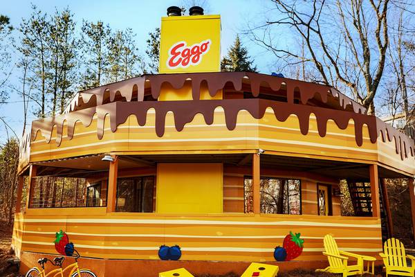 Leggo of my rental: Eggo offers pancake house for rent