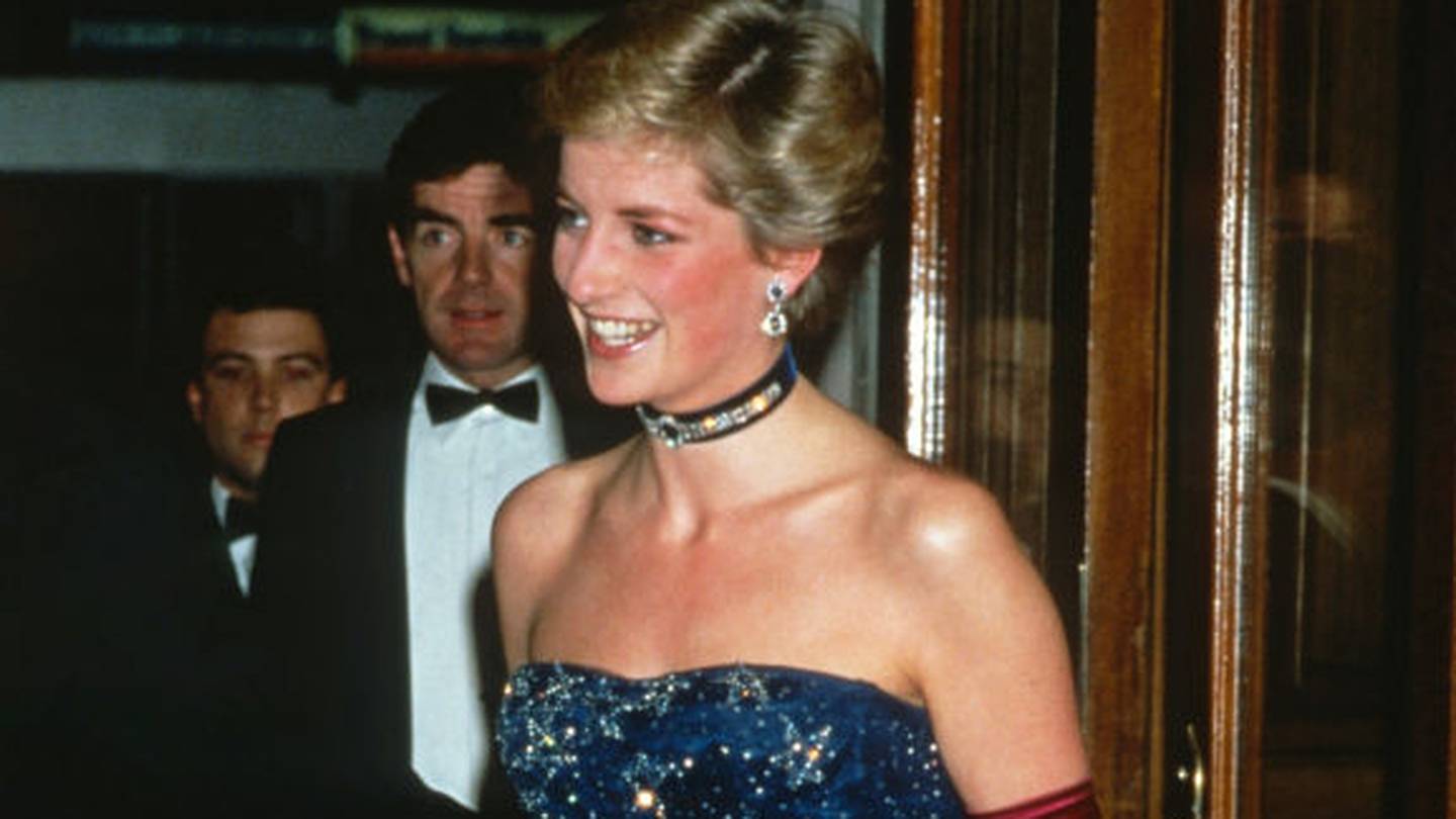 Princess Diana’s iconic wardrobe up for auction – WMMO
