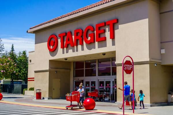 Woman attempts to kidnap 4-year-old at Target, police say