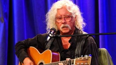 Arlo Guthrie, woman who inspired ‘Alice’s Restaurant’ hold 1st Thanksgiving together since 1965